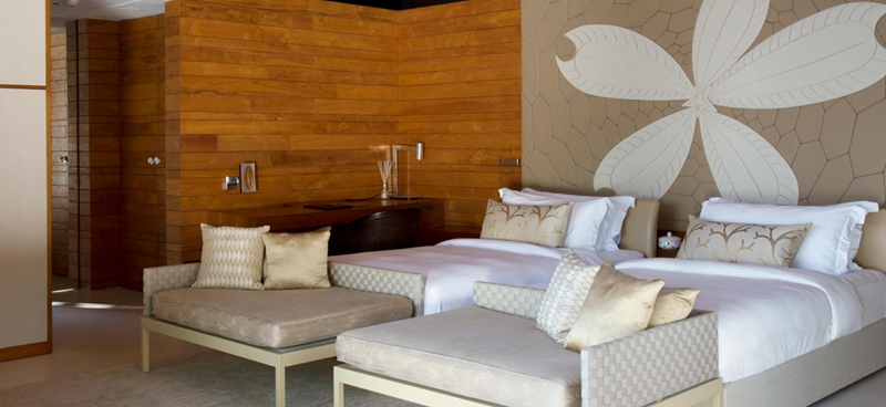 房型内部设施图片参考，如无边泳池与电视及音响， 海星别墅  -Strafish Villa maldievs(库达希蒂岛 Coco Privé Kuda Hithi Island) 